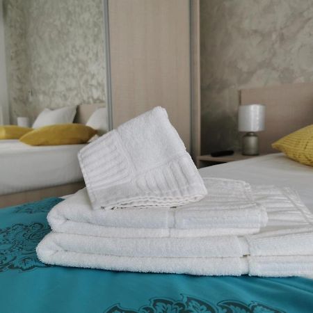 Otopeni Comfort Apartaments Екстериор снимка